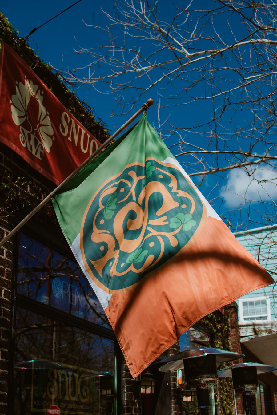 Snug flag and banner